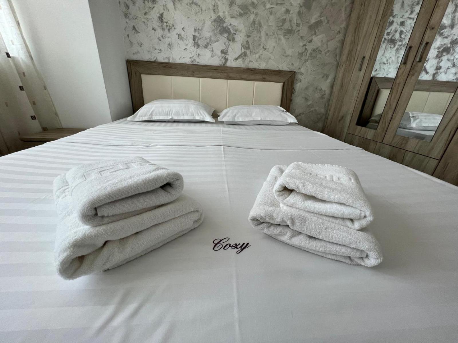 Cozy 3 Bedroom Apartments In Centre Of Iasi Palas Mall Bagian luar foto